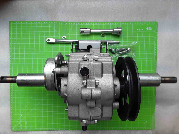 Zipper Maschinen Ersatzteil passend zu ZI-MD500H Getriebe-NEU;MD500H&HST,ab BJ18#11629...