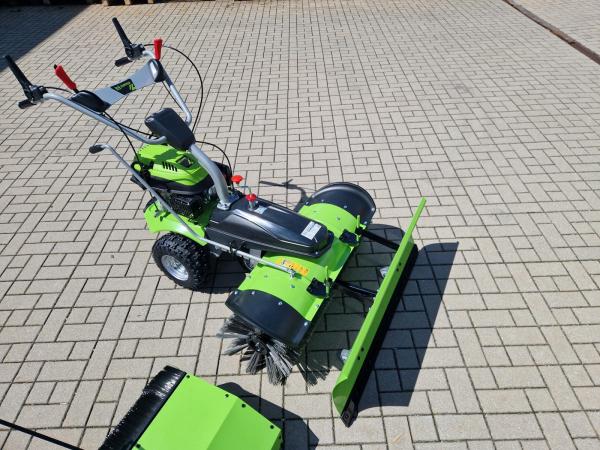 Zipper Maschinen Kehrmaschine ZI-KM1000 Kehrmaschine inkl. Staub- und Schneeschild
