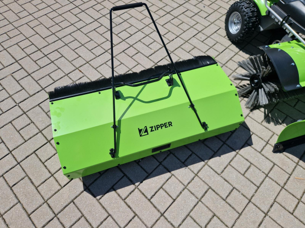 Zipper Maschinen Kehrmaschine ZI-KM1000 Kehrmaschine inkl. Staub- und Schneeschild